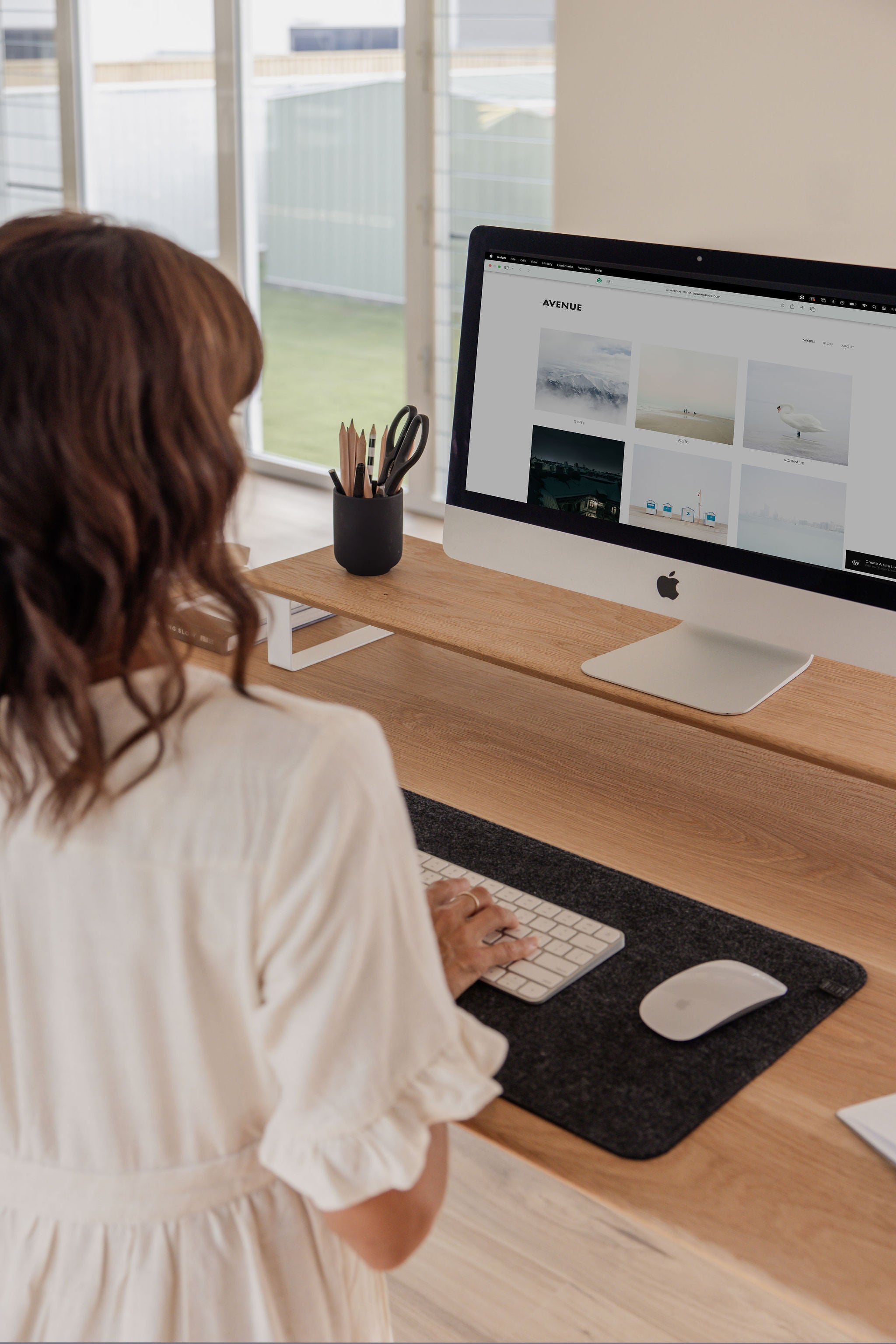 Mastering Your Workspace: The Ultimate Guide to Setting Up Your Desk for Maximum Productivity