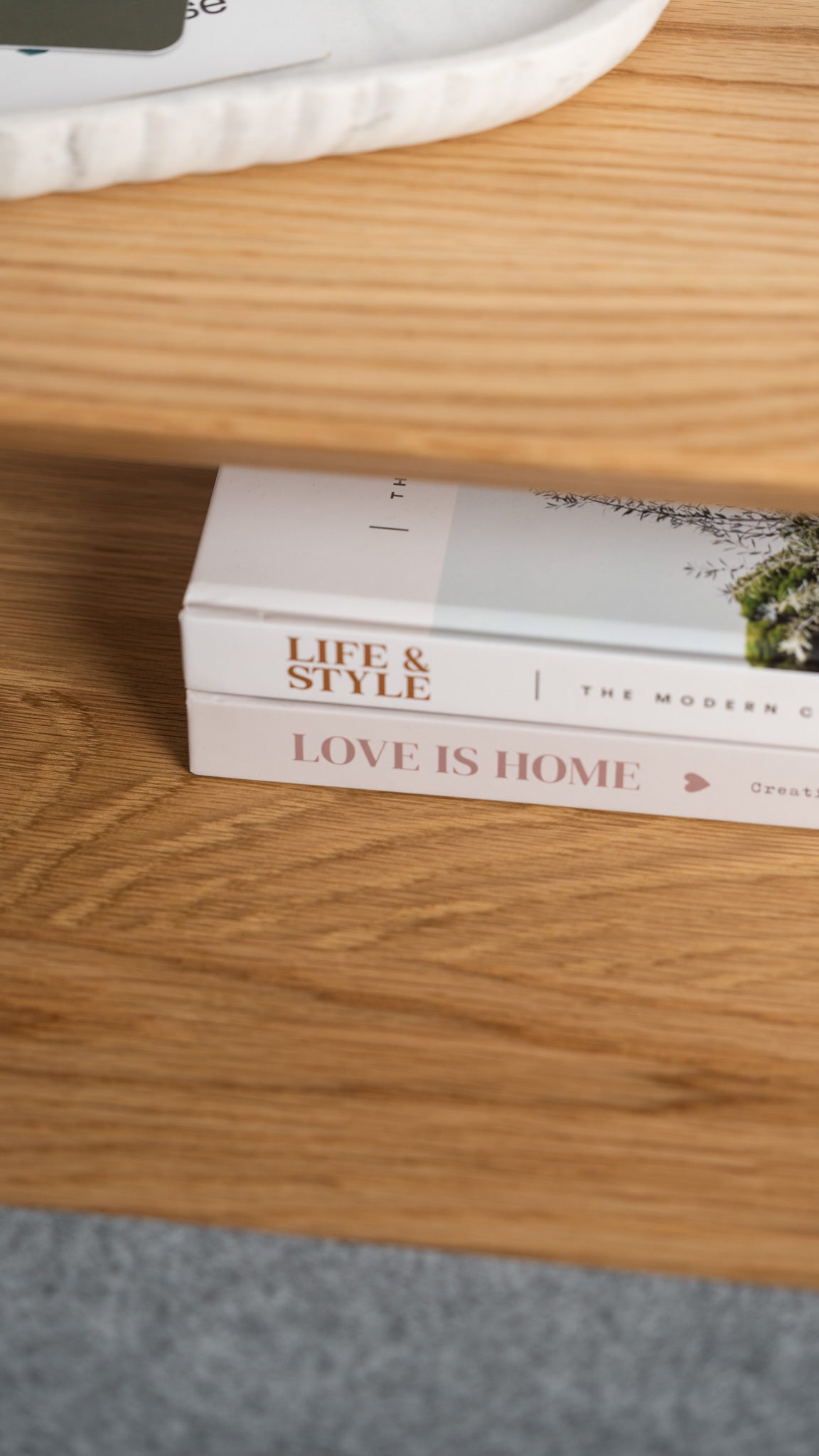 White Oak Monitor Riser