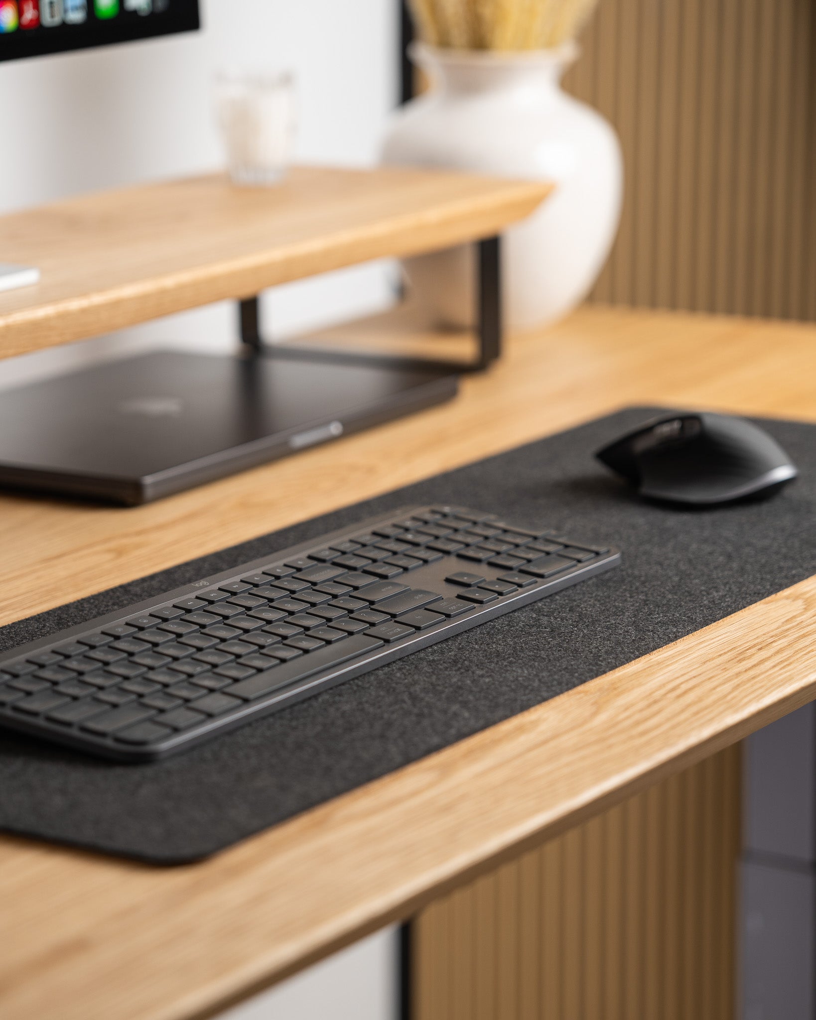 Upwood Pro Standing Desk - White Oak Hardwood Black