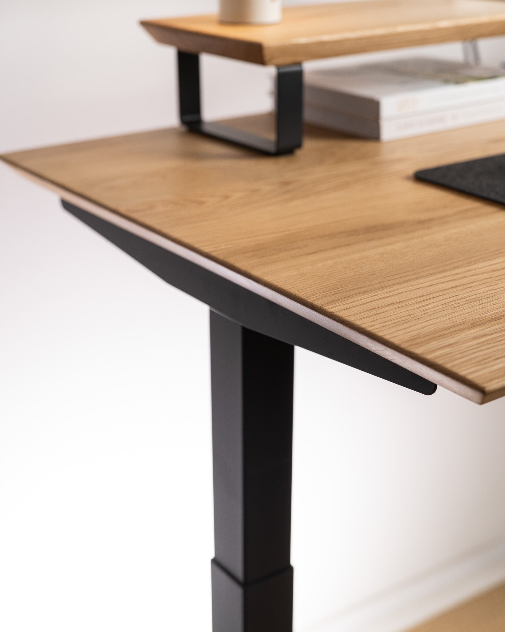 Upwood Pro Standing Desk - White Oak Hardwood Black