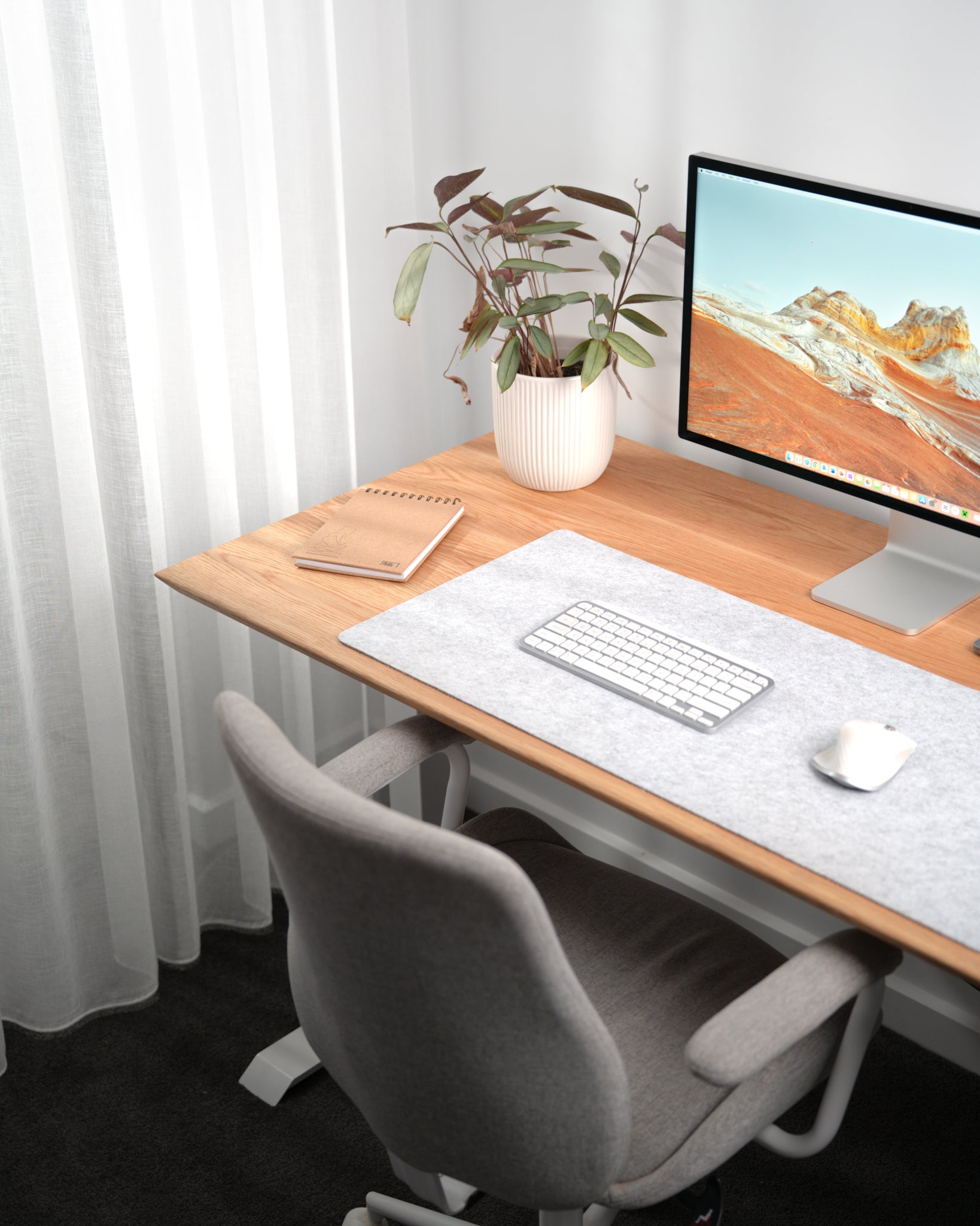 Upwood Pro Standing Desk - White Oak Hardwood