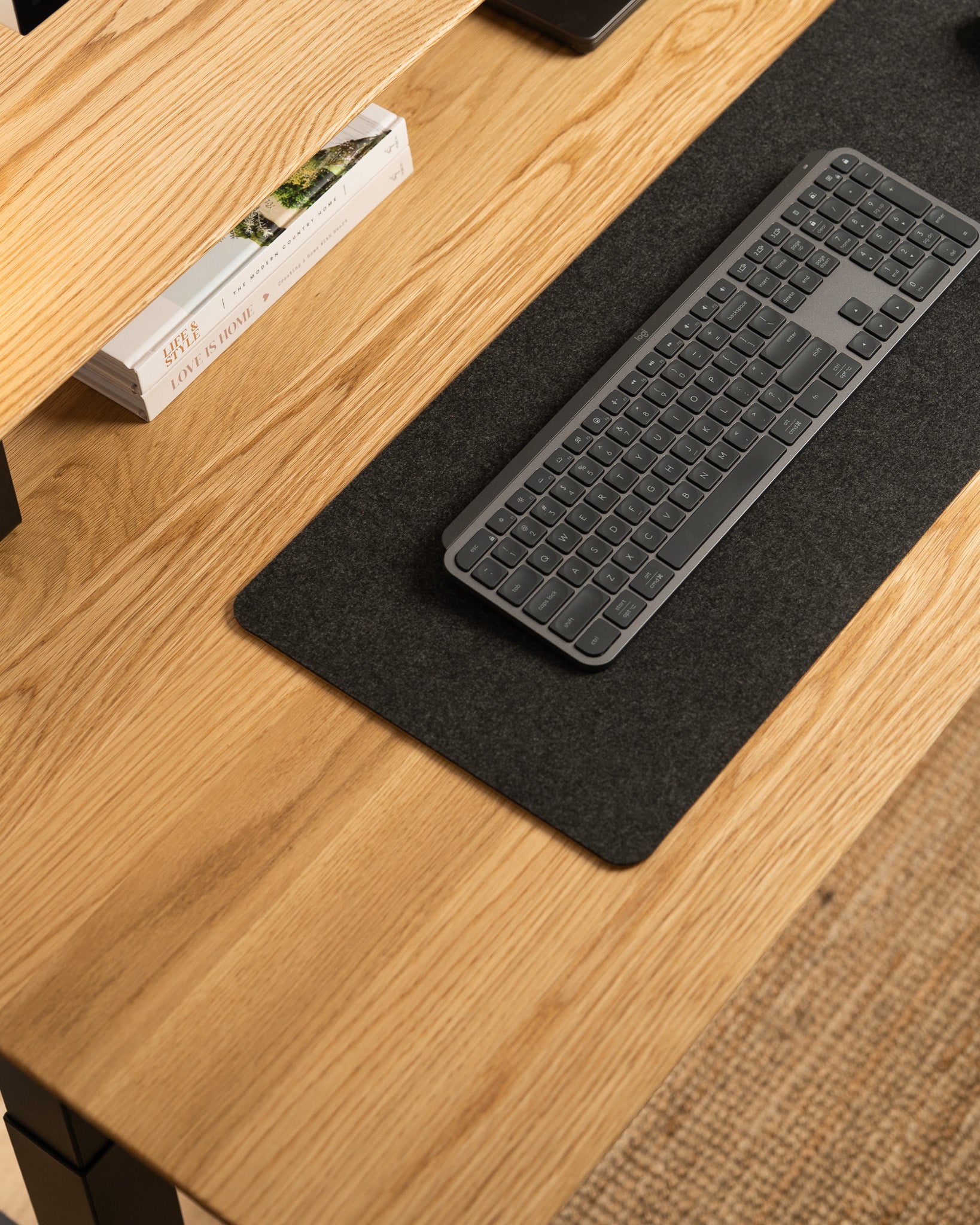 Felt/Cork Desk Pad Large Black